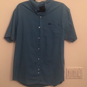 Men’s blue button up